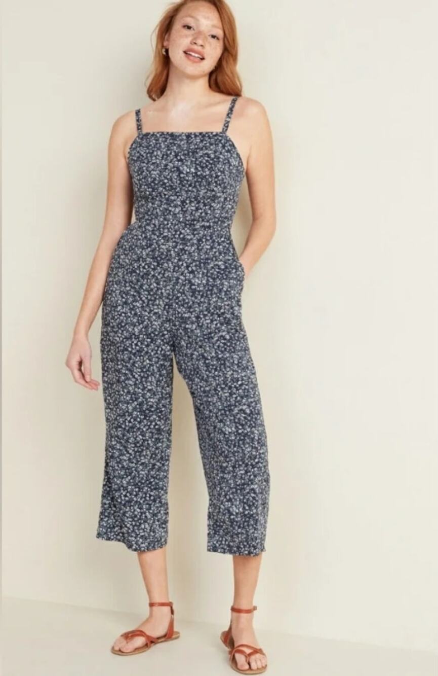 Old Navy Ditsy Floral Smocked Cami Crop Jumpsuit XS Square Neck Beachy Cottage